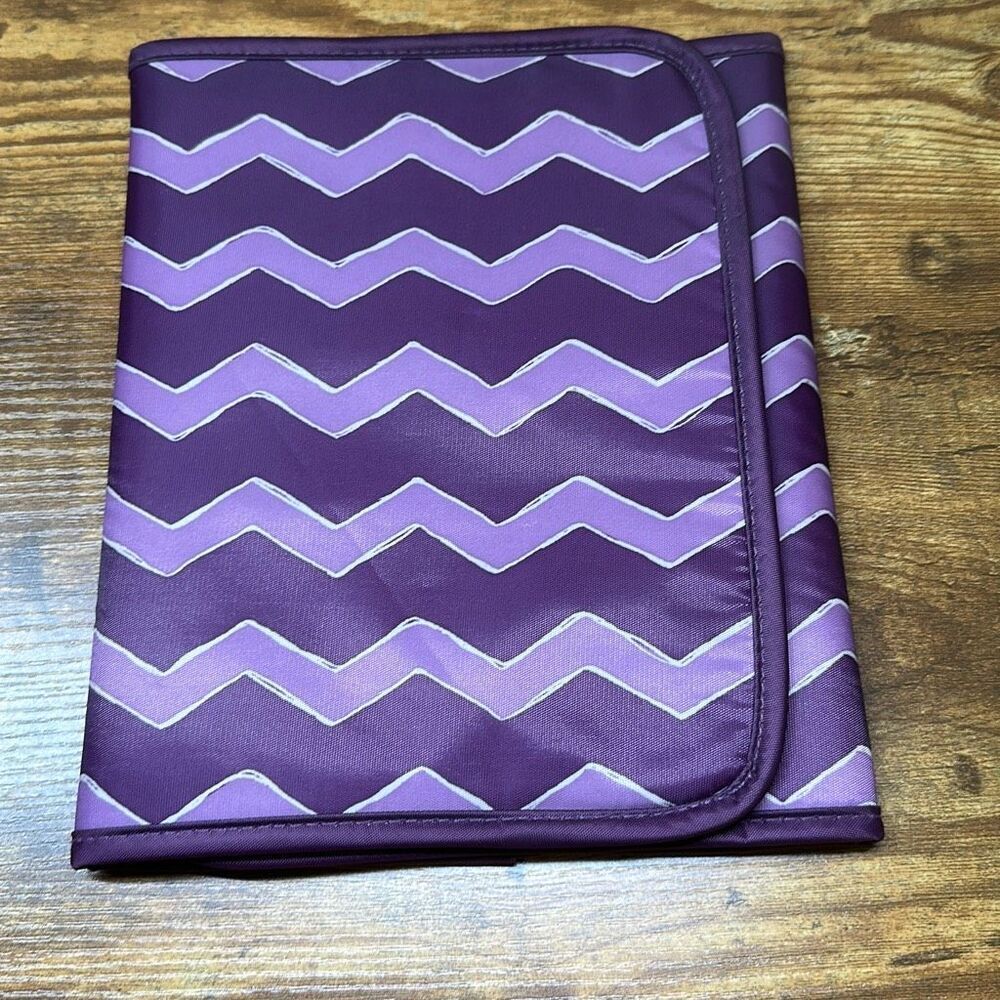 Thirty One Purple Chevron Dot Tote a Tablet Case‎ iPad 9x7 With Pockets